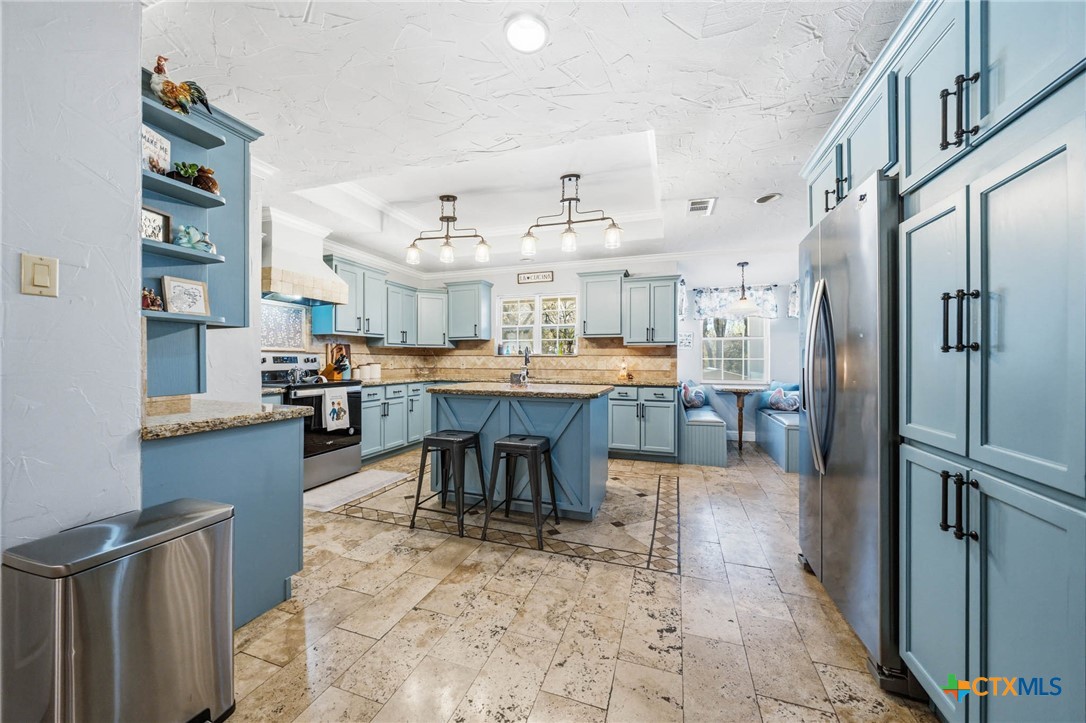 888 Shanklin Road Belton, TX 76513 - Photo 8 of 48 Kitchen