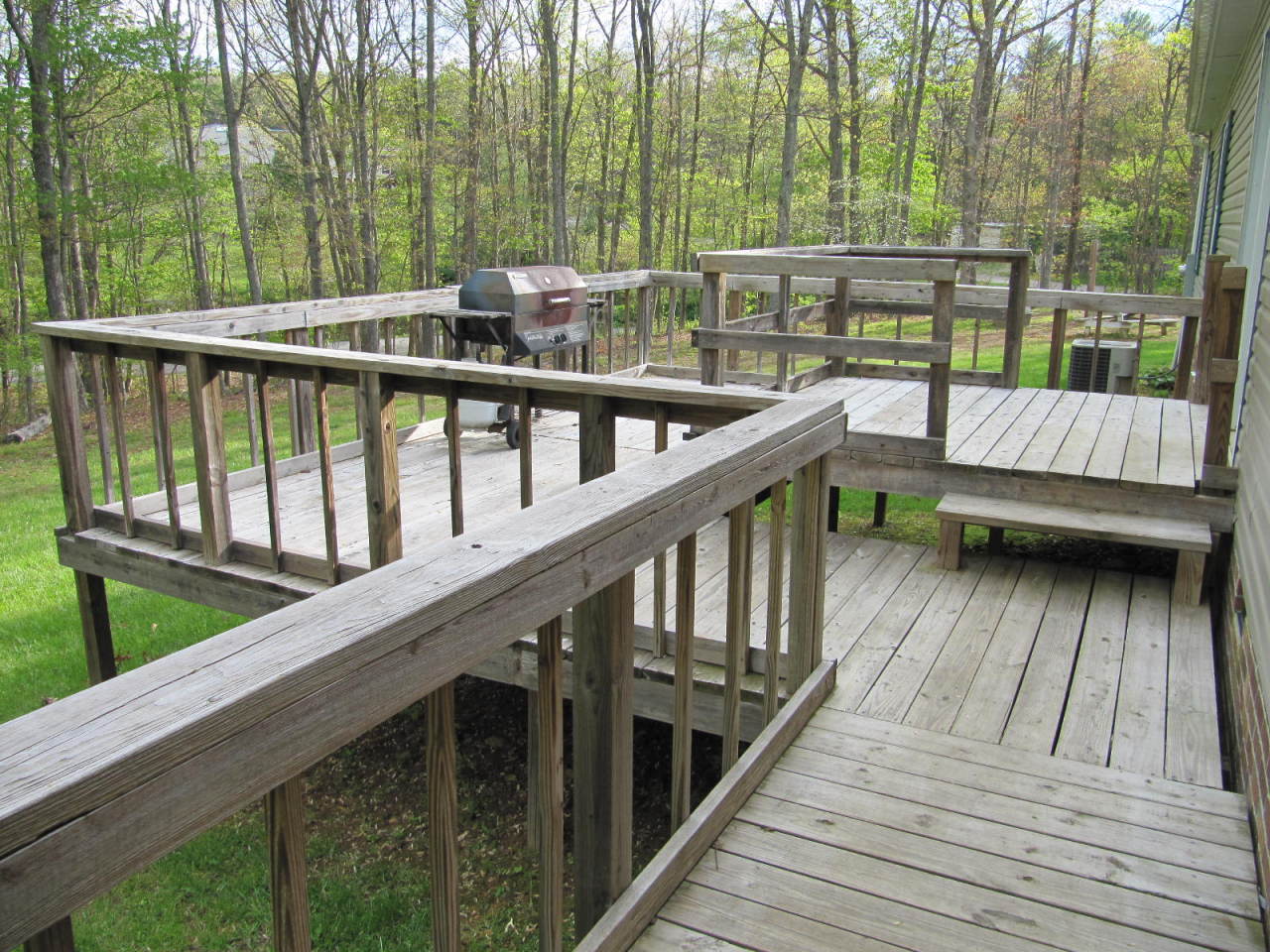 586 Bethlehem Church Road Northeast Floyd, VA 24091 - Photo 4 of 22 rear deck