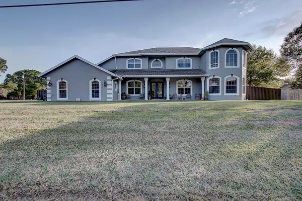 $4,900 | 669 Howard Street, Fort Pierce, FL 34982