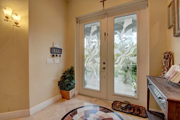 $4,900 | 669 Howard Street, Fort Pierce, FL 34982