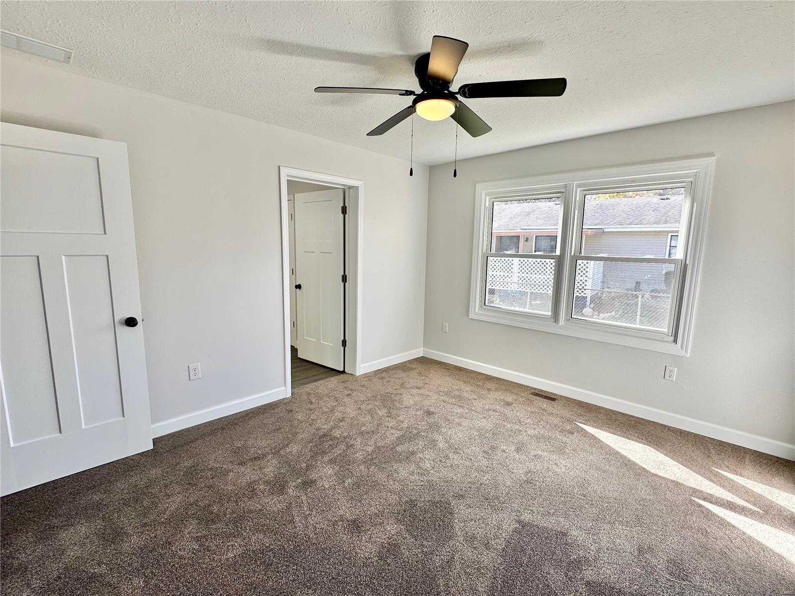 820 Kimball Road Hillsboro, IL 62049 - Photo 16 of 33 Gallery Image 16