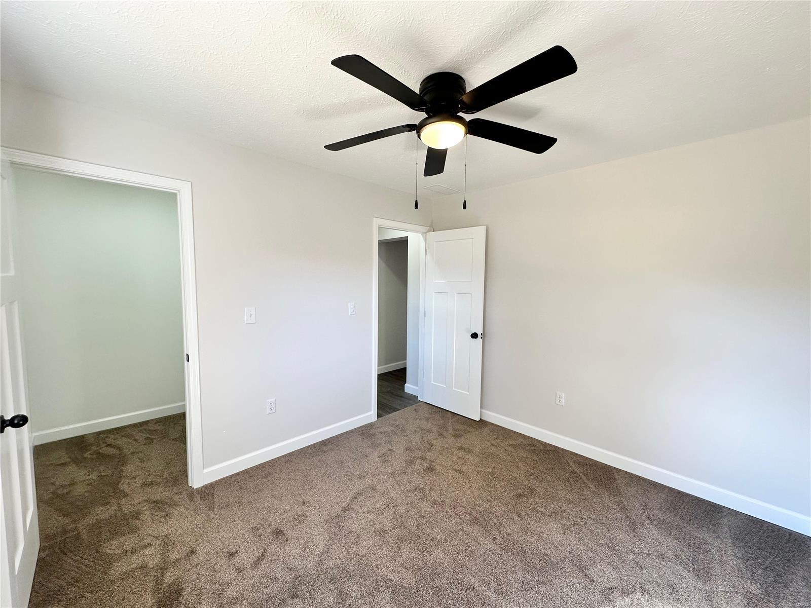 820 Kimball Road Hillsboro, IL 62049 - Photo 24 of 33 Gallery Image 24