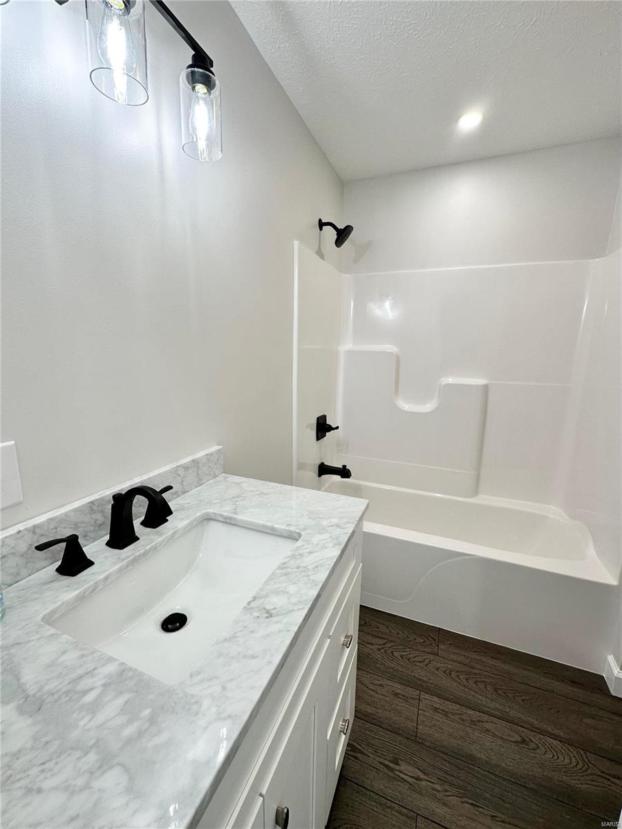 820 Kimball Road Hillsboro, IL 62049 - Photo 25 of 33 Gallery Image 25