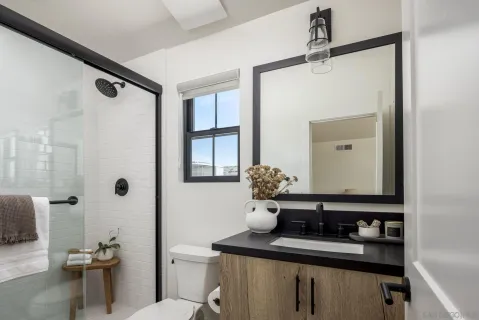 $1,275,000 | 1107 Catania Court, Unit 208, Encinitas, CA 92024
