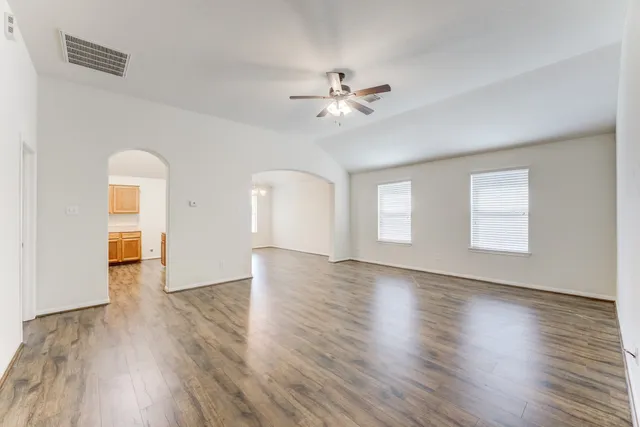 $1,850 | 13000 Lazy Lane, Willis, TX 77318