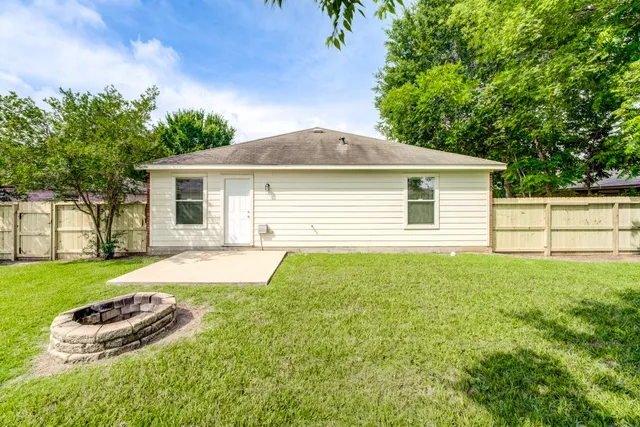 $1,850 | 13000 Lazy Lane, Willis, TX 77318