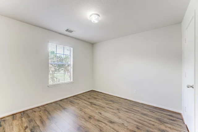 $1,850 | 13000 Lazy Lane, Willis, TX 77318