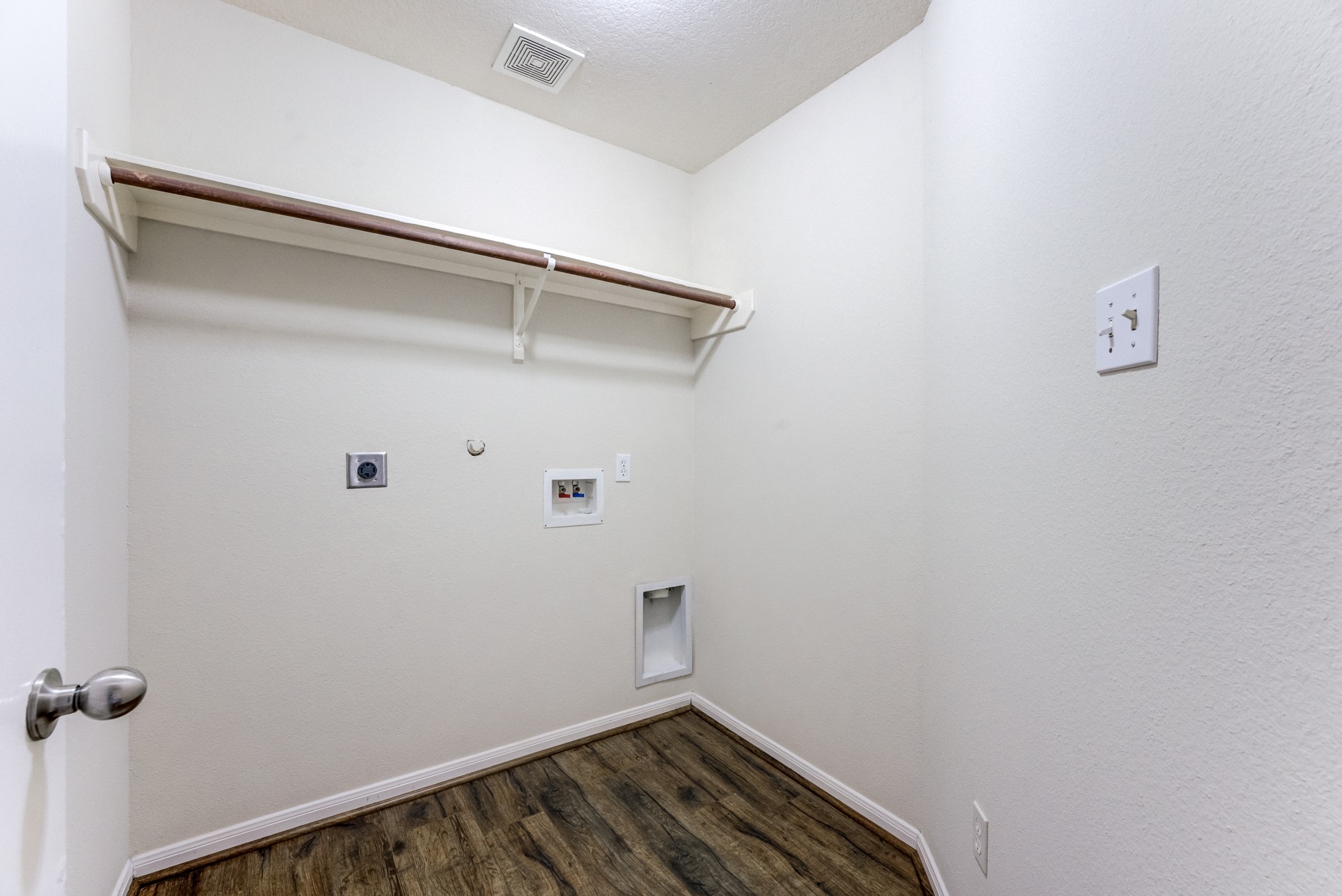 13000 Lazy Lane Willis, TX 77318 - Photo 9 of 26