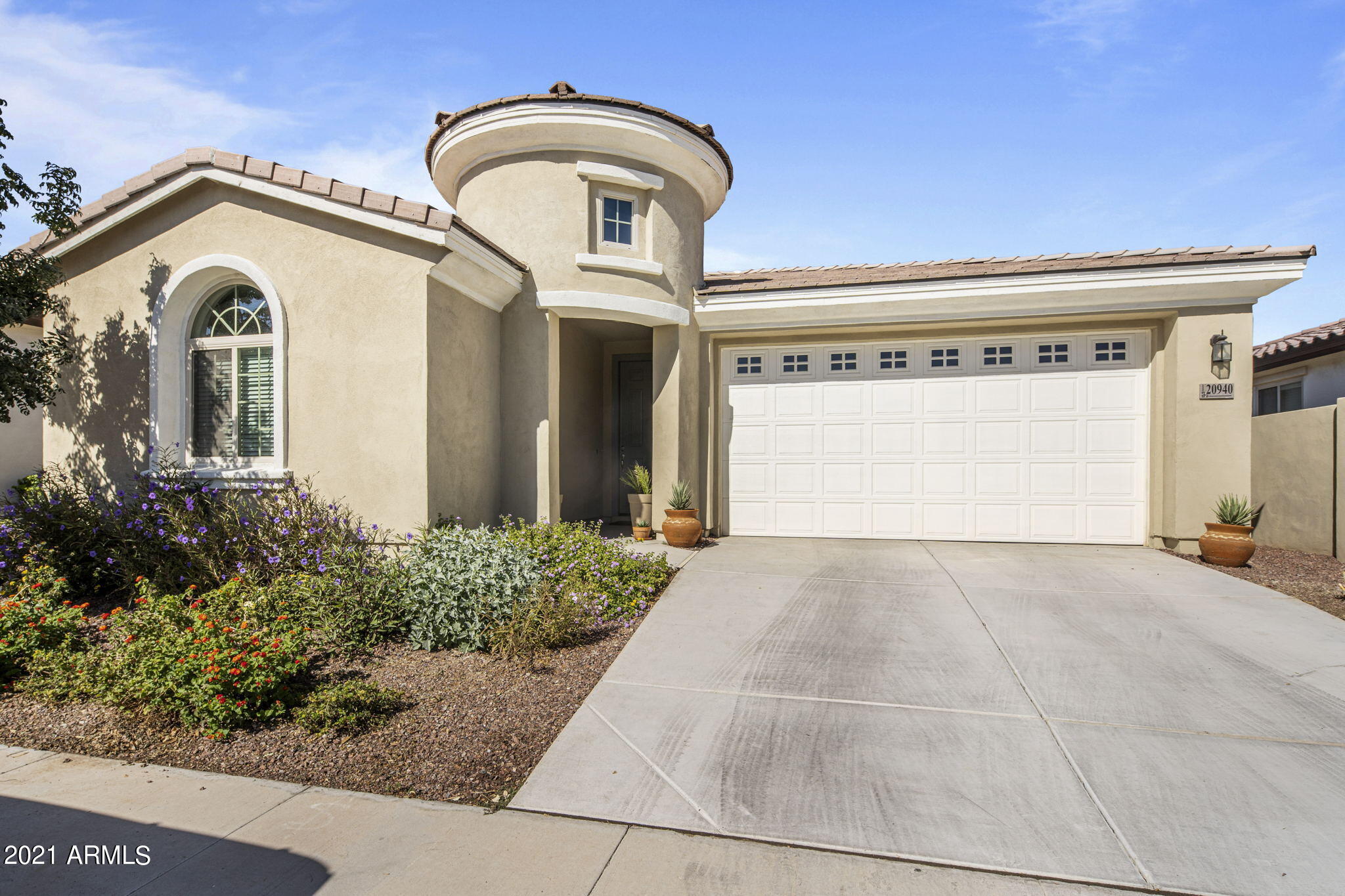 20940 West Almeria Road Buckeye, AZ 85396 - Photo 1 of 46 26-web-or-mls-HUB08345.1