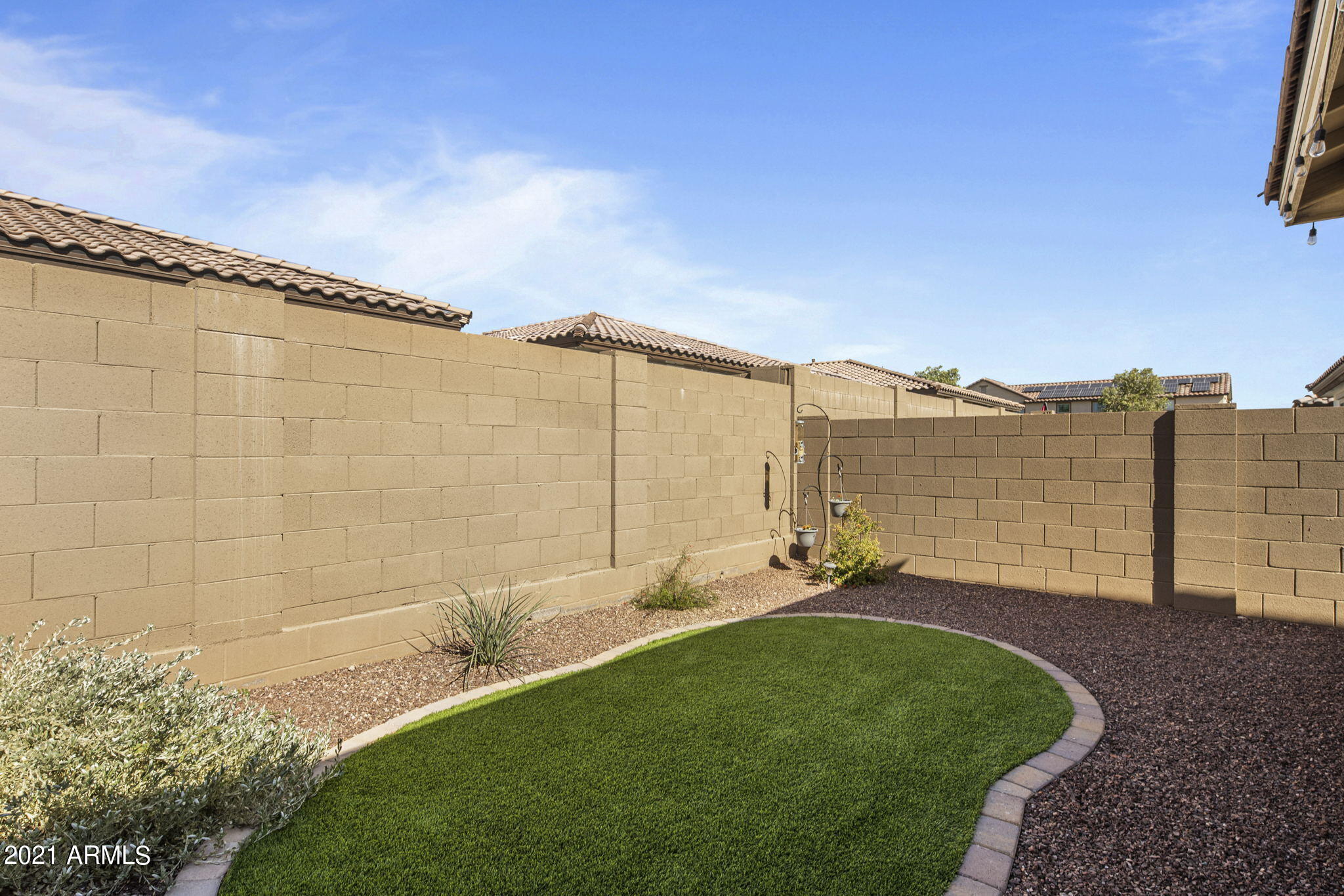 20940 West Almeria Road Buckeye, AZ 85396 - Photo 25 of 46 12-web-or-mls-HUB08293.1