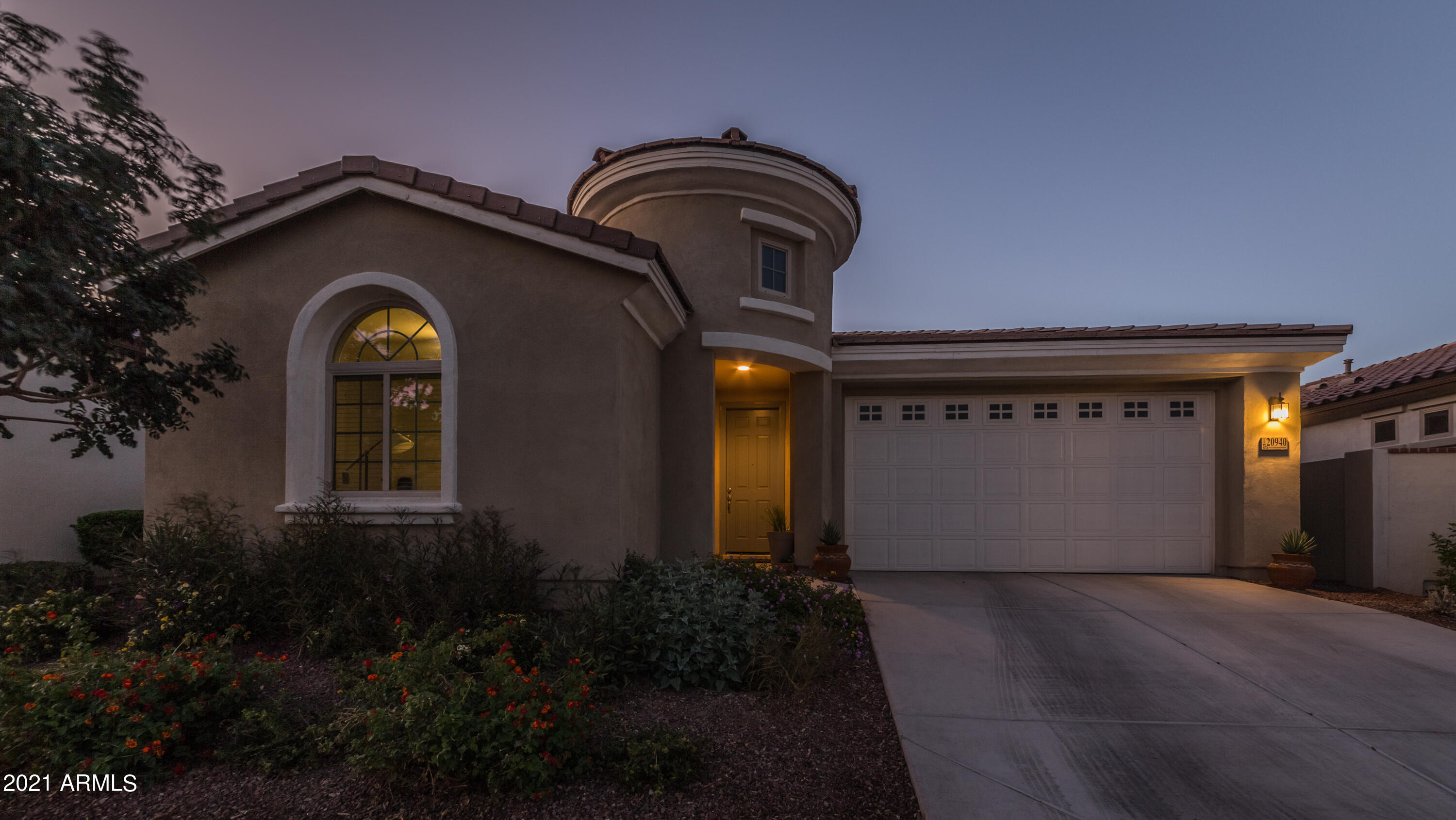 20940 West Almeria Road Buckeye, AZ 85396 - Photo 27 of 46 Front (1)