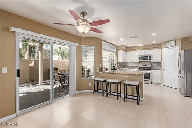 $2,800 | 8612 Sierra Cima Lane, Las Vegas, NV 89128