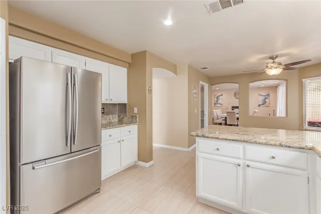 $2,800 | 8612 Sierra Cima Lane, Las Vegas, NV 89128