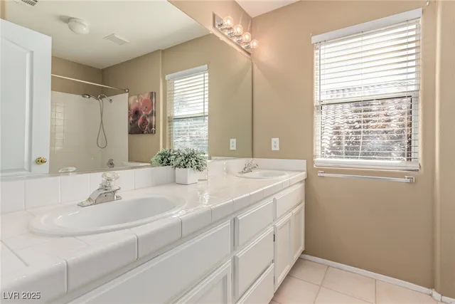 $2,800 | 8612 Sierra Cima Lane, Las Vegas, NV 89128
