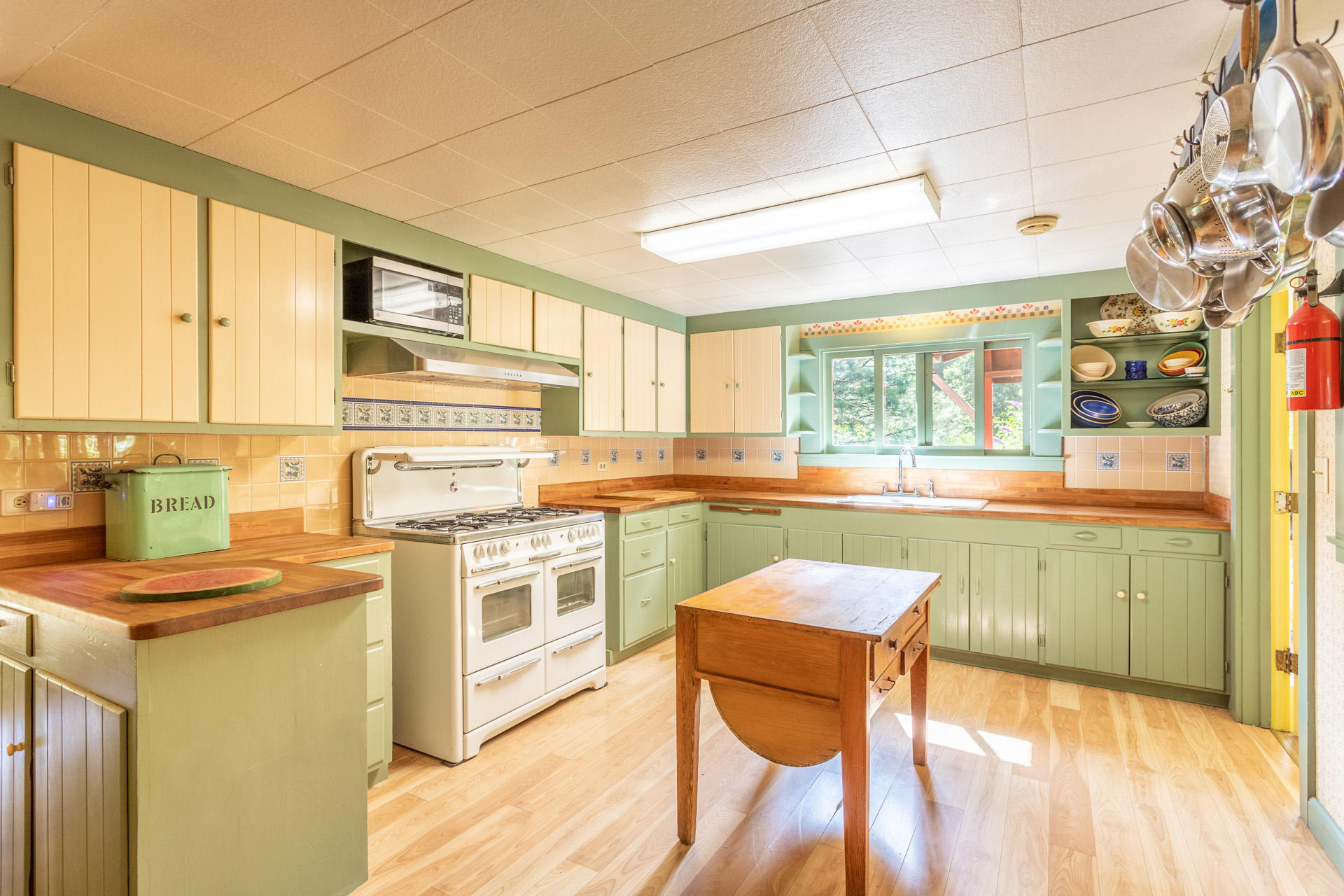 30522 Oak Run To Fern Road Whitmore, CA 96096 - Photo 14 of 70 27 kitchen