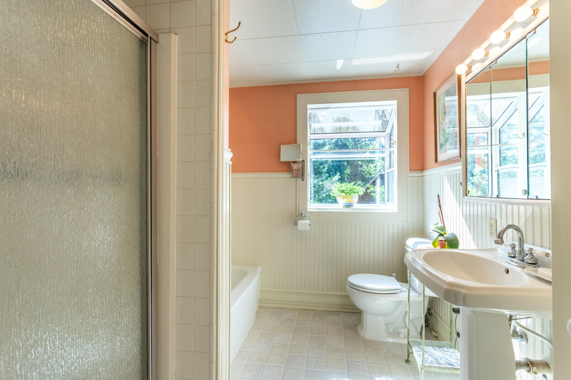 30522 Oak Run To Fern Road Whitmore, CA 96096 - Photo 17 of 70 33 bathroom