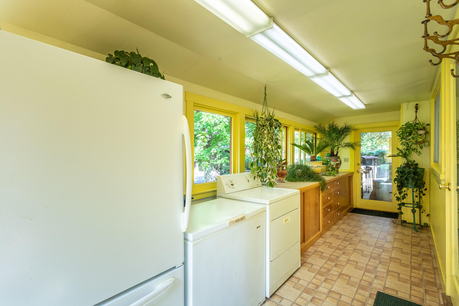 30522 Oak Run To Fern Road Whitmore, CA 96096 - Photo 21 of 70 53 sunroom
