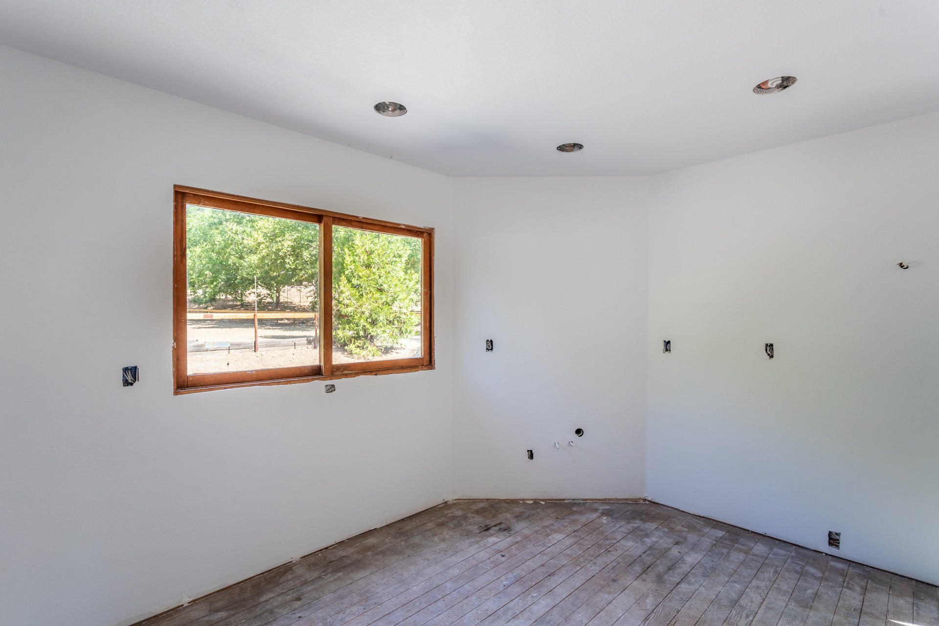 30522 Oak Run To Fern Road Whitmore, CA 96096 - Photo 35 of 70 73 cabin kitchen area
