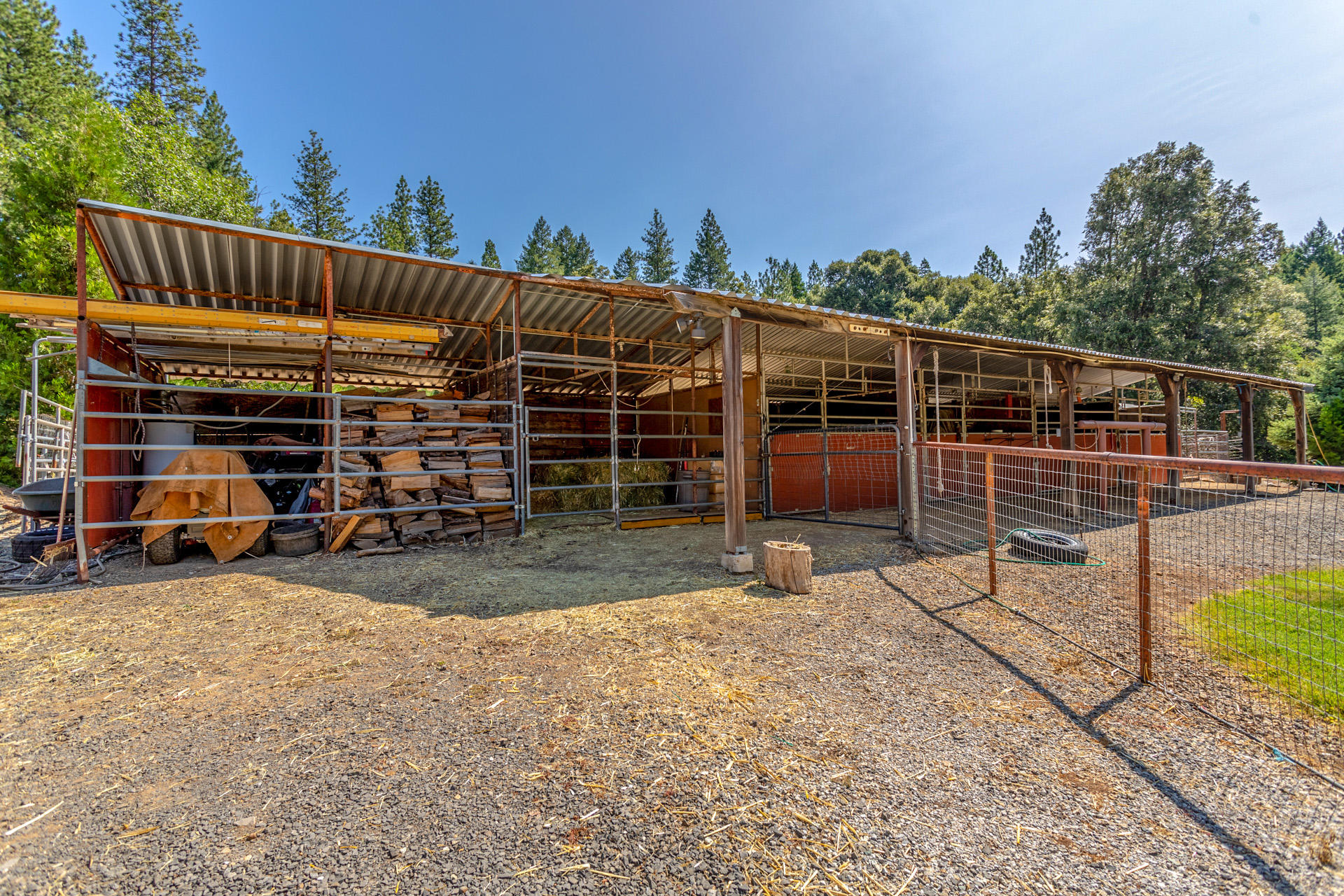 30522 Oak Run To Fern Road Whitmore, CA 96096 - Photo 49 of 70 122 horse stalls