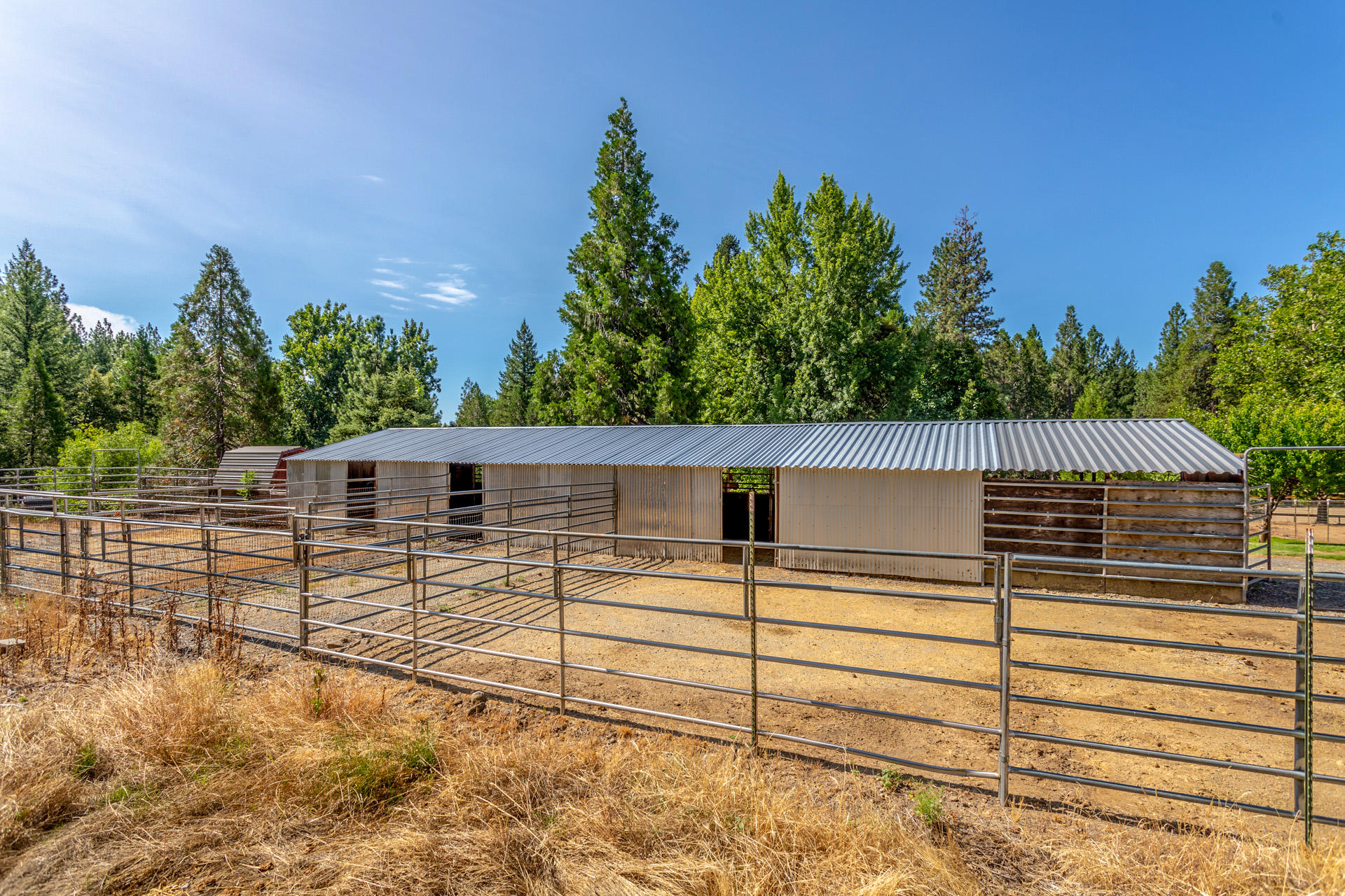 30522 Oak Run To Fern Road Whitmore, CA 96096 - Photo 5 of 70 124 horse stalls back