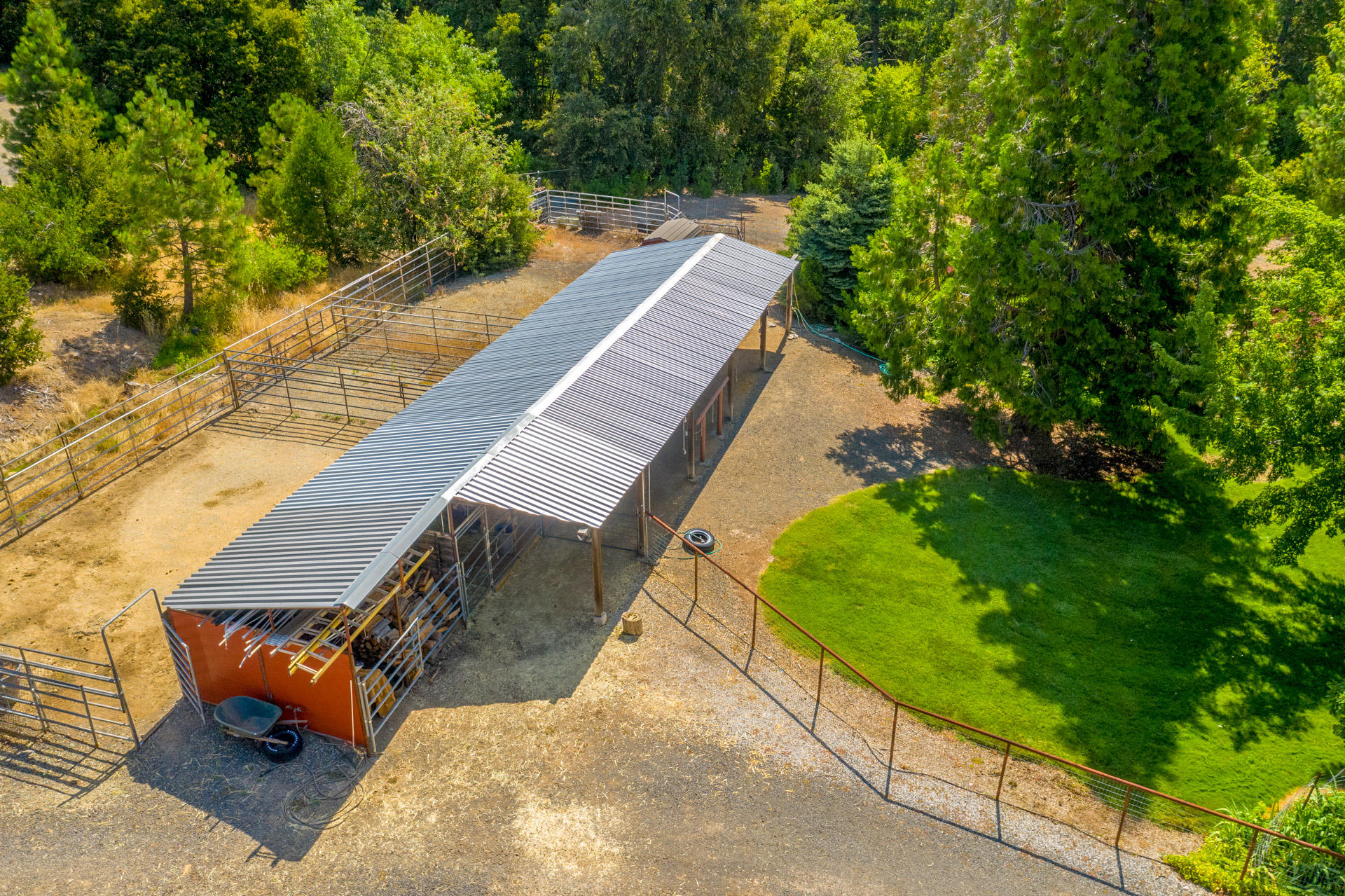 30522 Oak Run To Fern Road Whitmore, CA 96096 - Photo 64 of 70 aerial horse stalls