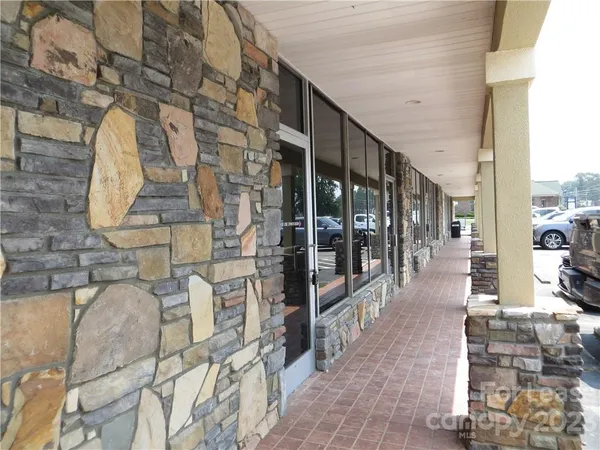 a view of a narrow alley