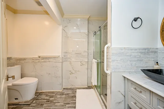 $300,000 | 10346 Carlow Lane, La Porte, TX 77571