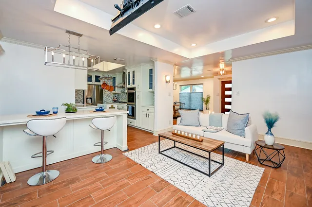 $300,000 | 10346 Carlow Lane, La Porte, TX 77571