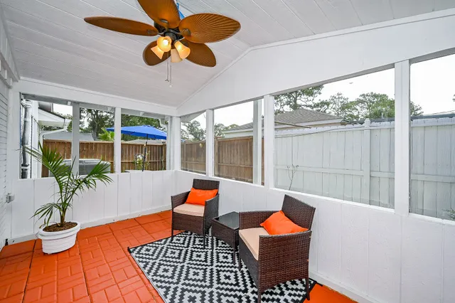 $300,000 | 10346 Carlow Lane, La Porte, TX 77571