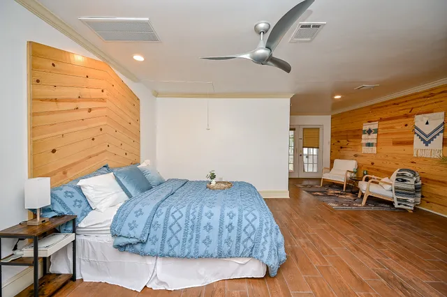 $300,000 | 10346 Carlow Lane, La Porte, TX 77571