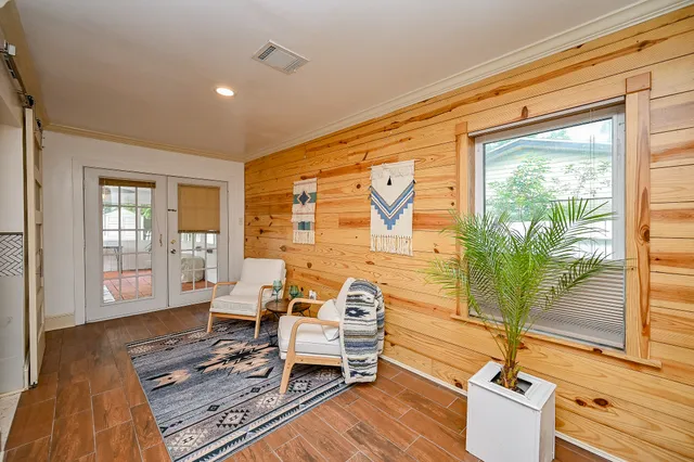 $300,000 | 10346 Carlow Lane, La Porte, TX 77571