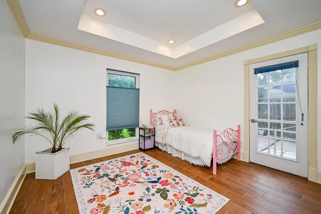 $300,000 | 10346 Carlow Lane, La Porte, TX 77571