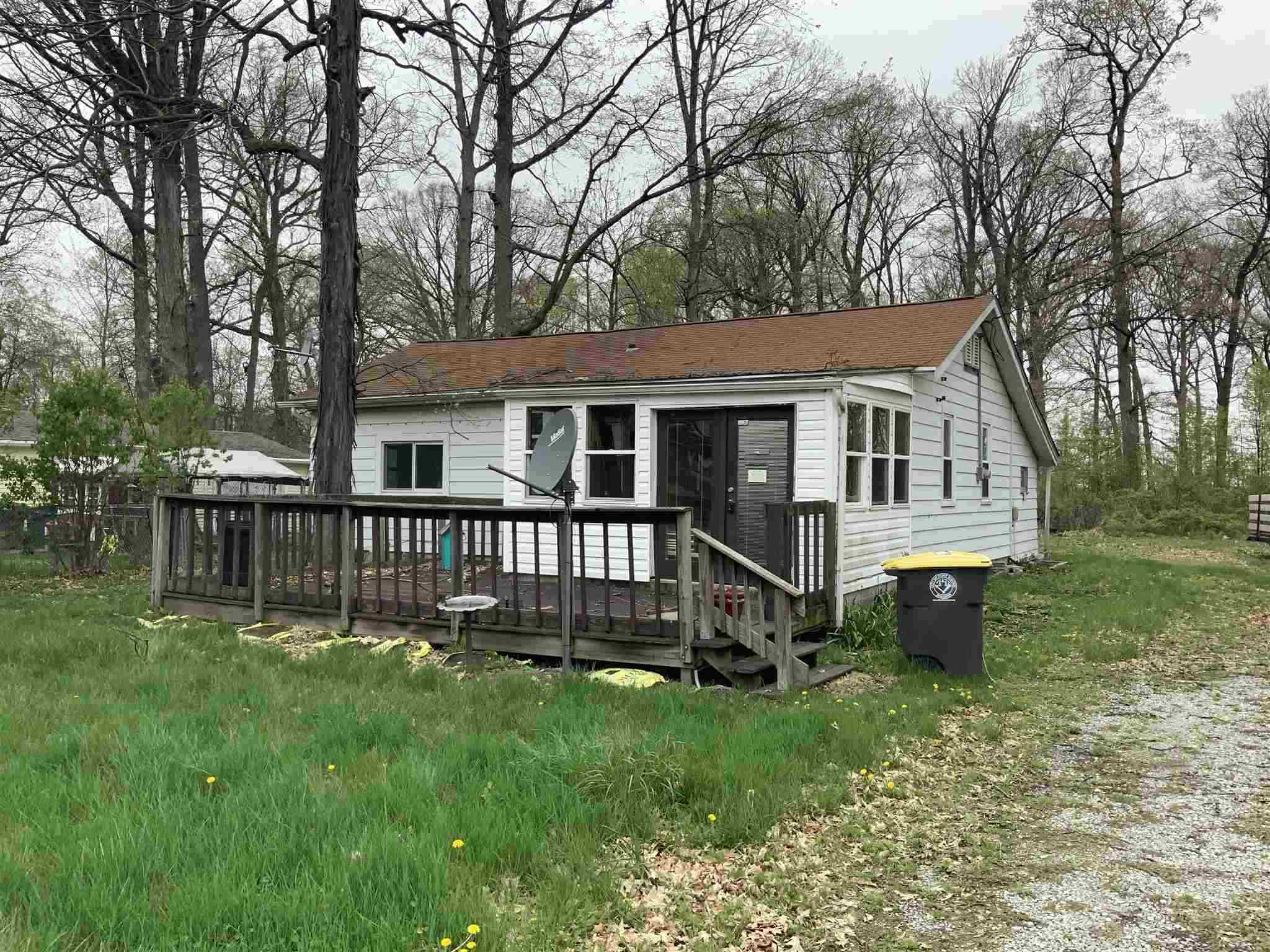 8906 Arcola Road Fort Wayne, IN 46818 - Photo 2 of 13