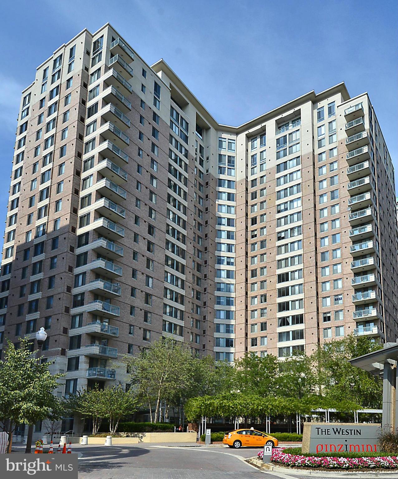 851 North Glebe Road, Unit 915 Arlington, VA 22203 - Photo 21 of 30 a front view of a building