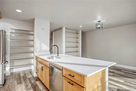 $660,000 | 935 Pennsylvania Street, Unit 8, Denver, CO 80203