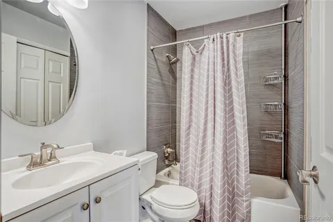 $660,000 | 935 Pennsylvania Street, Unit 8, Denver, CO 80203