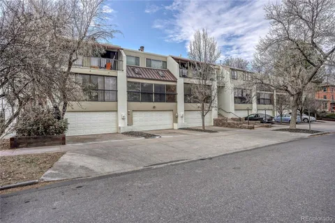 $660,000 | 935 Pennsylvania Street, Unit 8, Denver, CO 80203