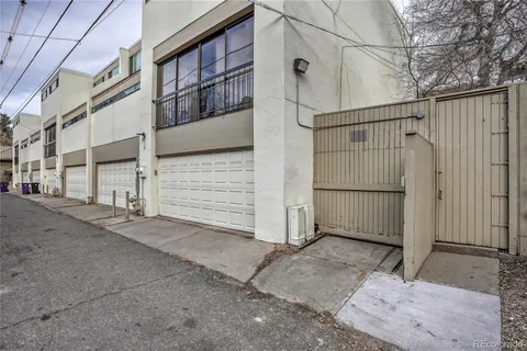 $660,000 | 935 Pennsylvania Street, Unit 8, Denver, CO 80203