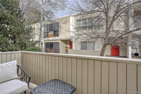 $660,000 | 935 Pennsylvania Street, Unit 8, Denver, CO 80203