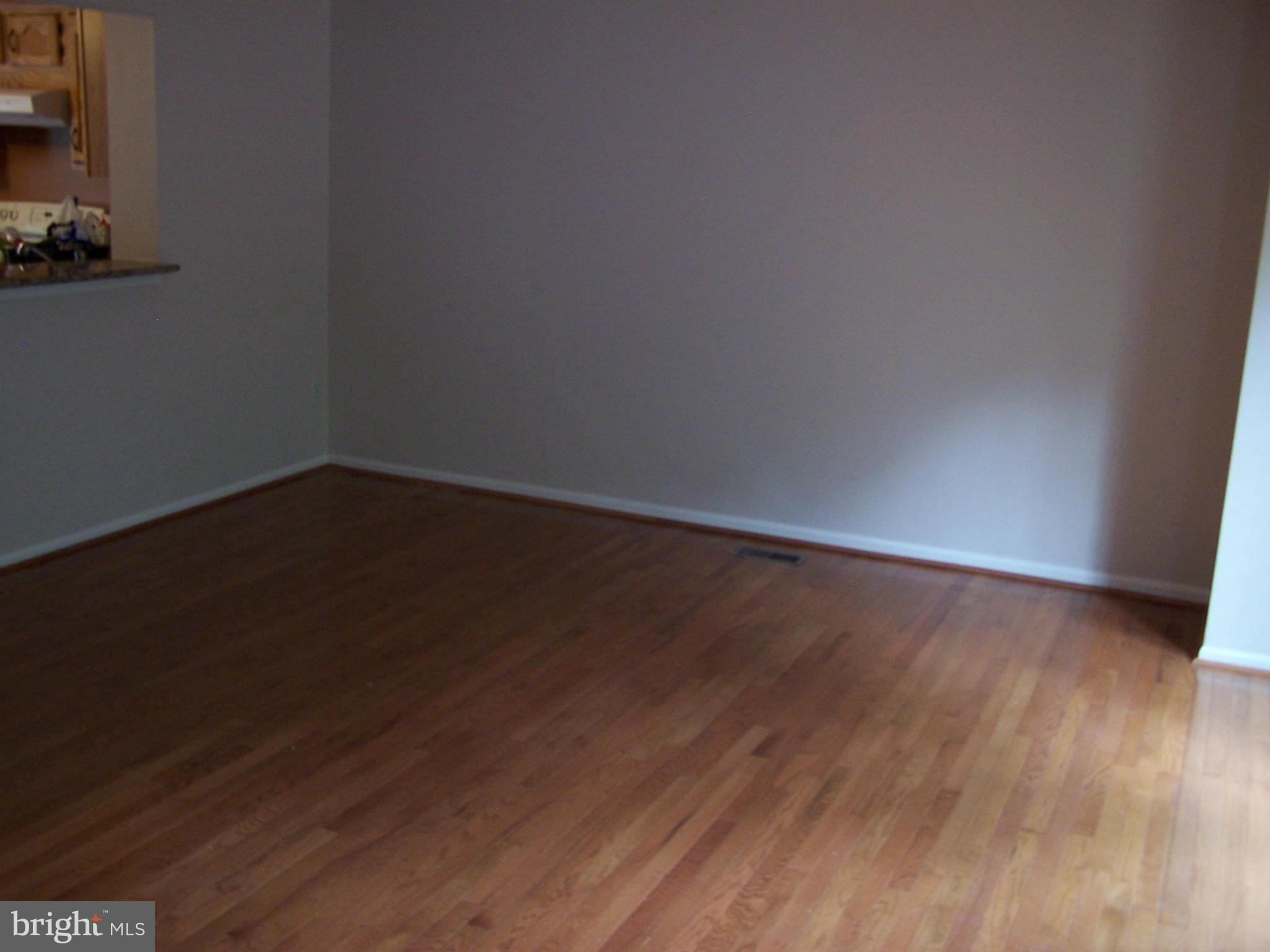 1679 Bayfield Way Reston, VA 20194 - Photo 12 of 30 Living Room
