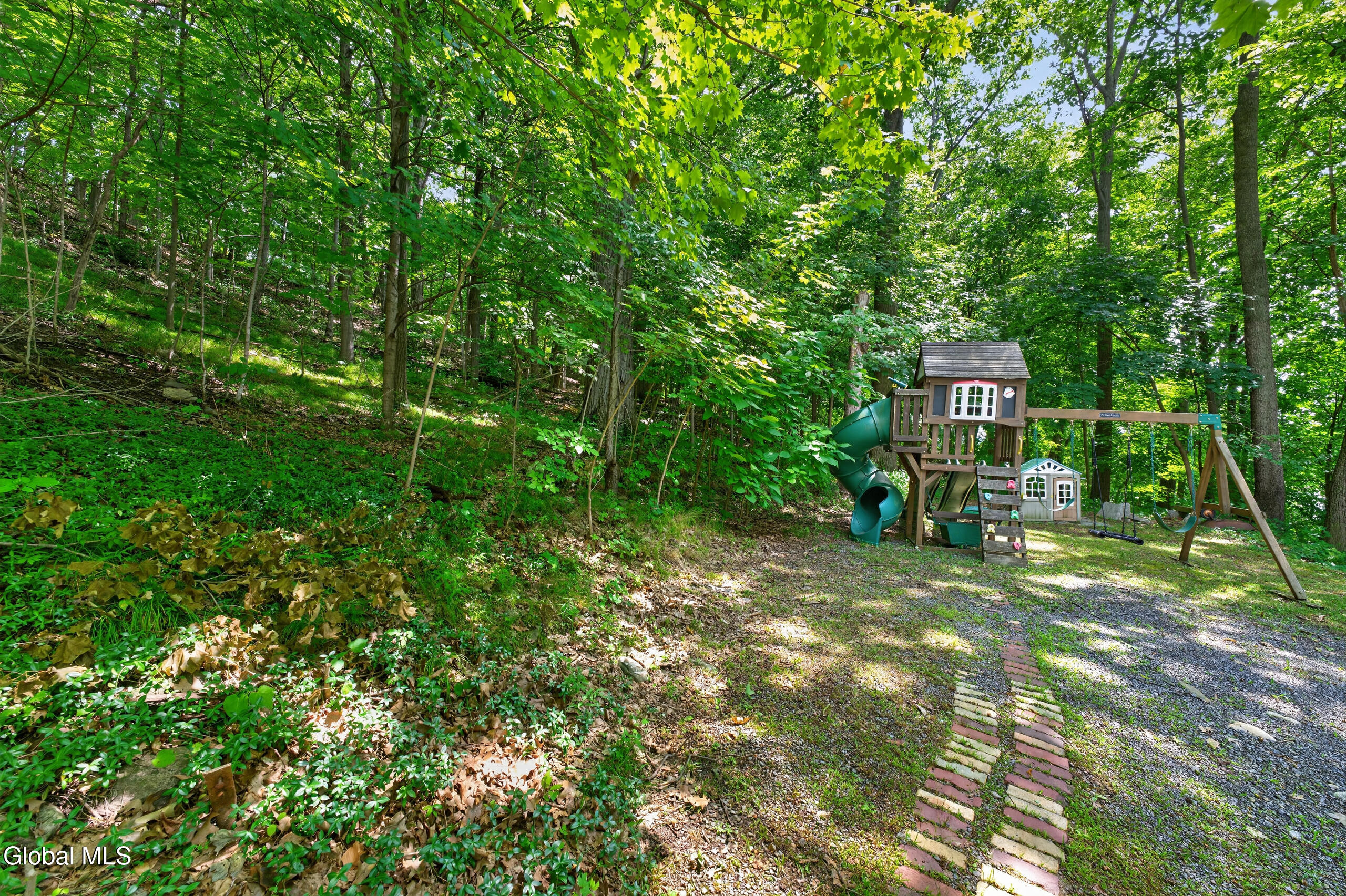 17 Northampton Road Amsterdam, NY 12010 - Photo 40 of 43 Yard 5