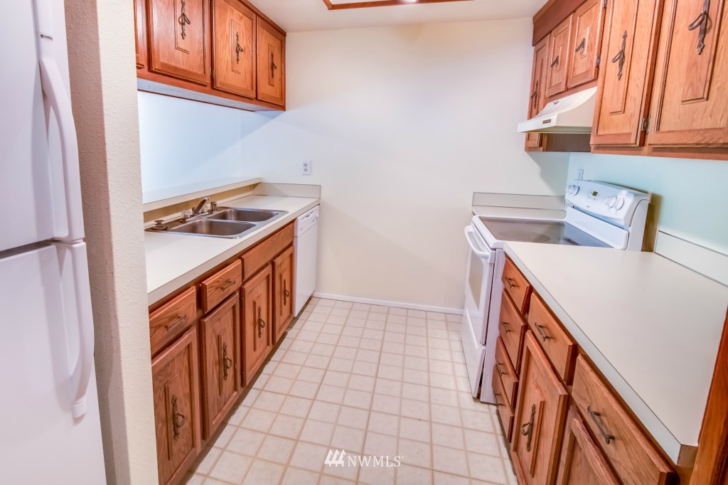 7489 Old Redmond Road Redmond, WA 98052 - Photo 6 of 14