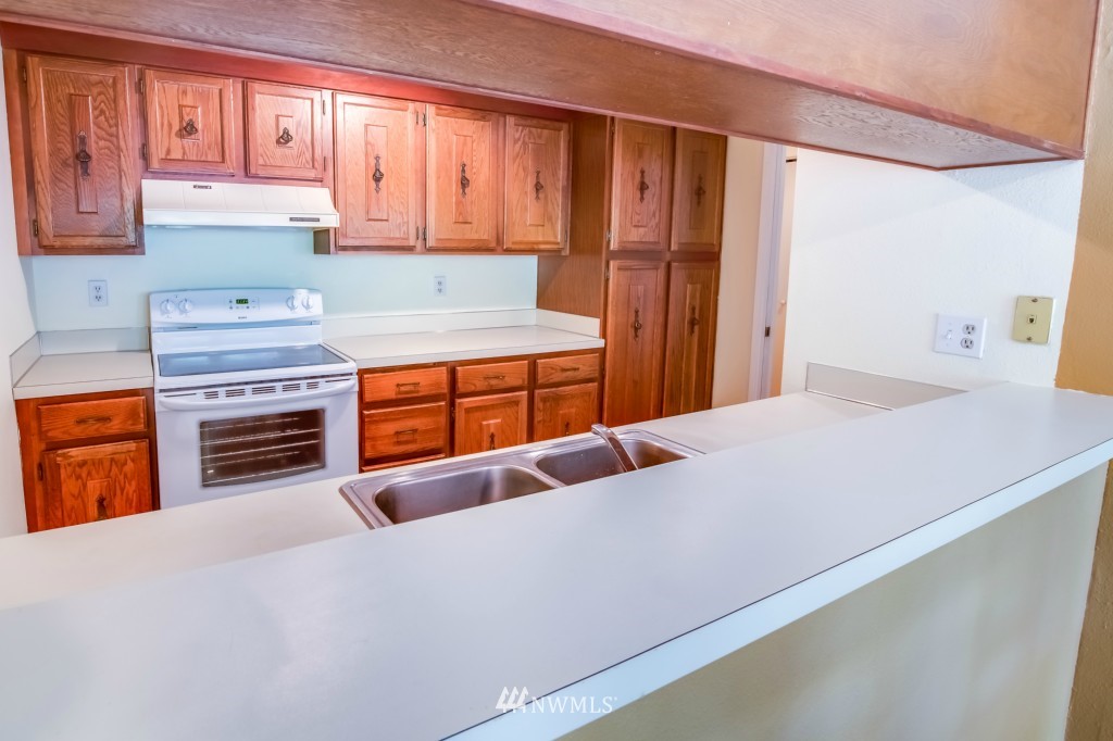 7489 Old Redmond Road Redmond, WA 98052 - Photo 7 of 14