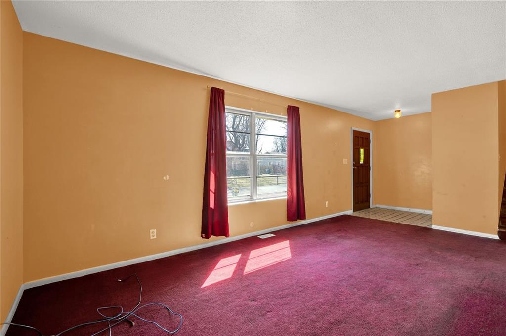 5314 Gambel Road Indianapolis, IN 46221 - Photo 4 of 33 Gallery Image 4