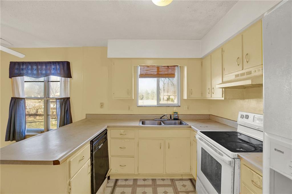 5314 Gambel Road Indianapolis, IN 46221 - Photo 10 of 33 Gallery Image 10
