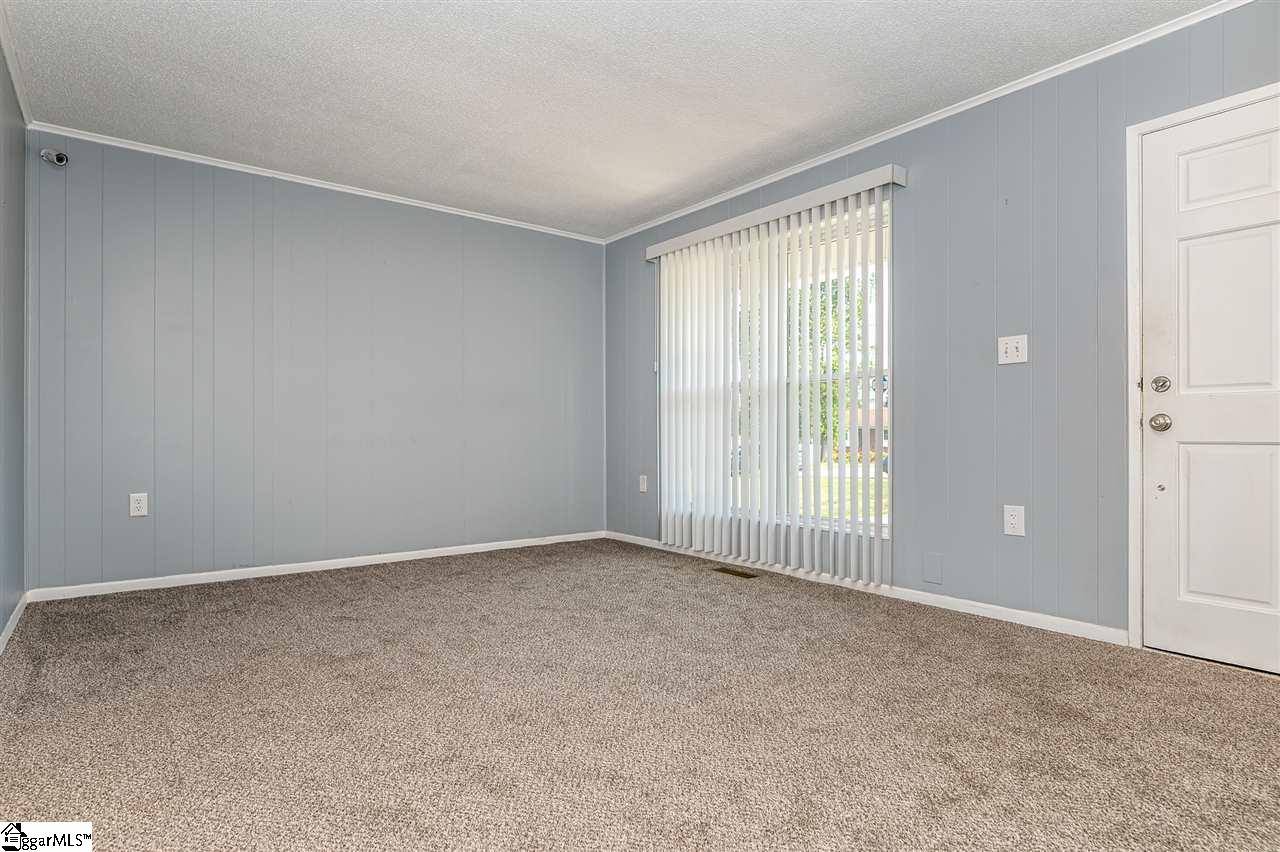 124 Pine Ridge Drive Greer, SC 29651 - Photo 8 of 21 Gallery Image 8