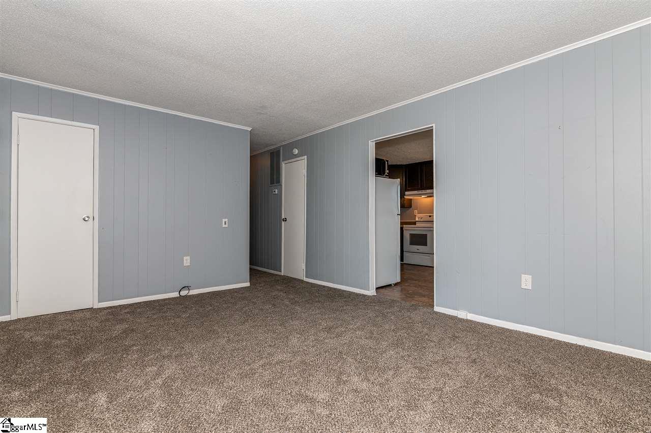 124 Pine Ridge Drive Greer, SC 29651 - Photo 10 of 21 Gallery Image 10