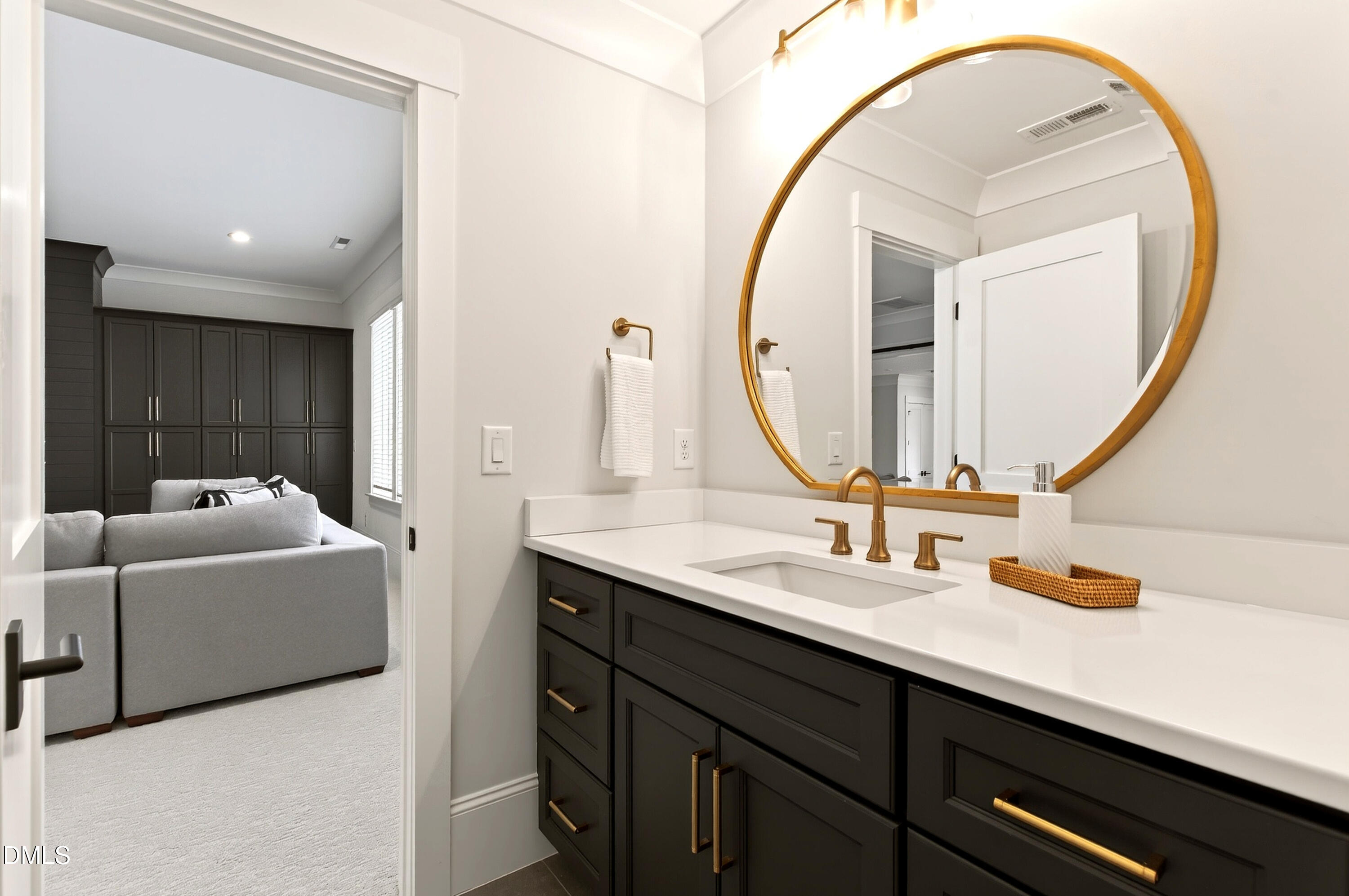 1608 Estate Valley Lane Raleigh, NC 27613 - Photo 50 of 99 Estate (97)