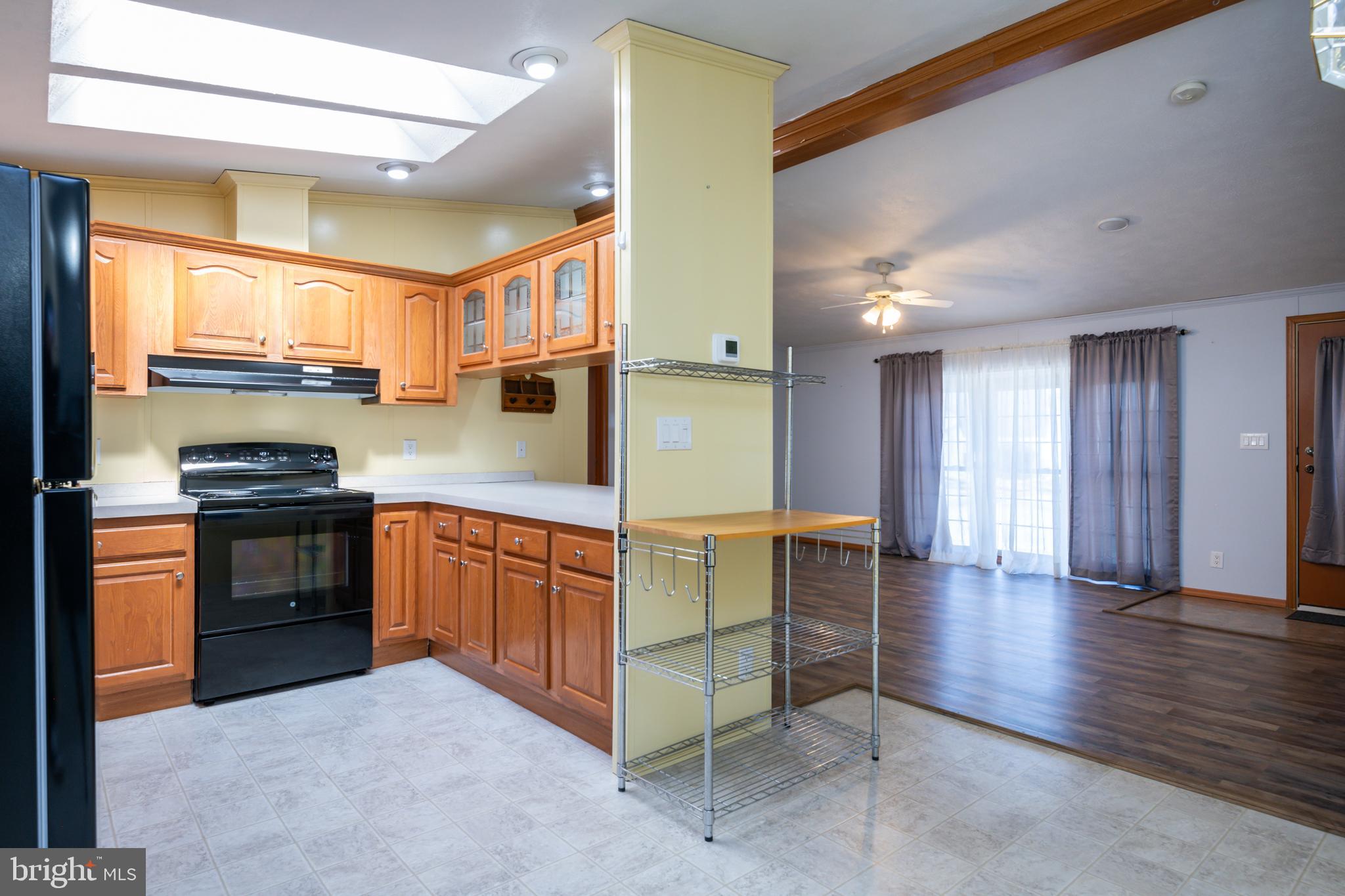 125 Tuckerton Road Reading, PA 19605 - Photo 8 of 21 Gallery Image 8