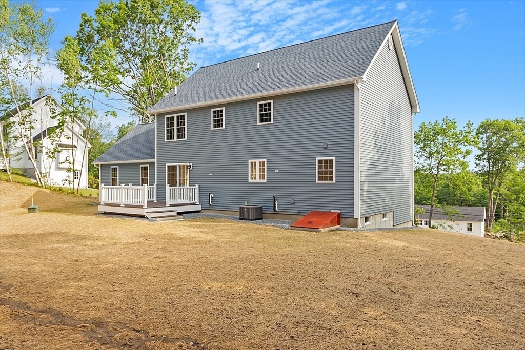 236 Davis Road, Unit WINCHESTER Westminster, MA 01473 - Photo 4 of 36